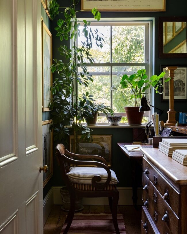 Vintage-Inspired Study Space