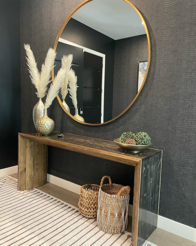 Bold Glamour with Modern Sophistication