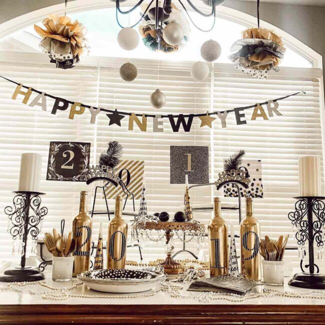 Charming Rustic Countdown Celebration Display
