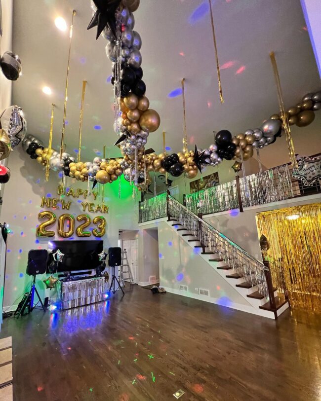 Opulent Gathering Space for Entertaining