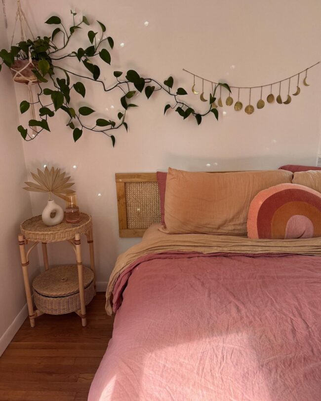 Clean and Simple Bedroom Decor