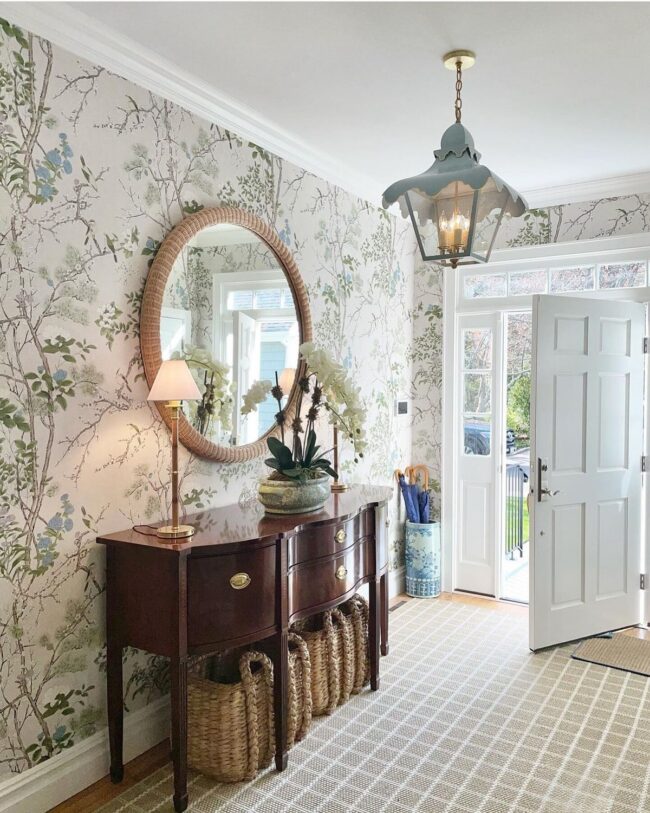 Vintage Luxury in the Entryway