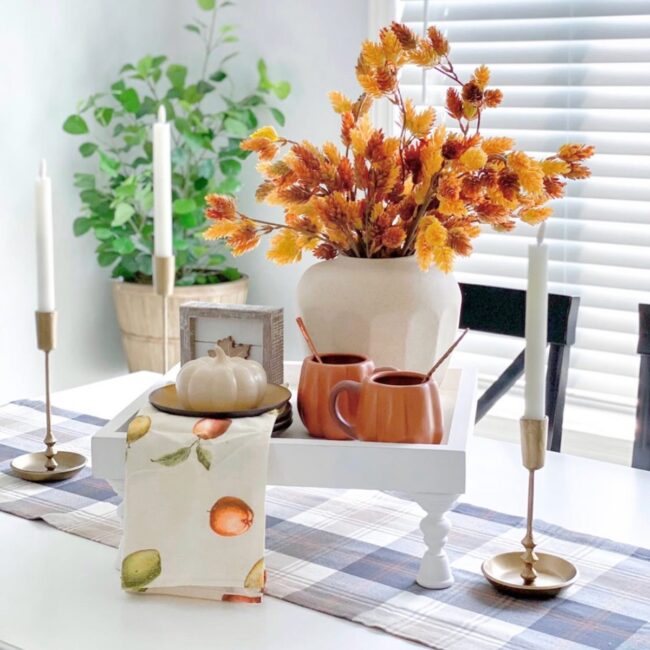 Bright and Cheerful Centerpiece