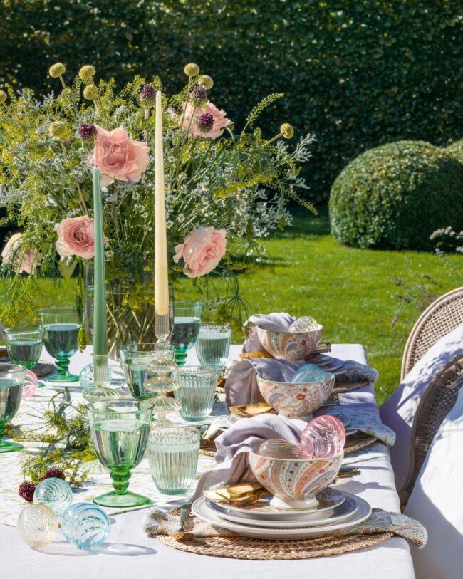 Charming Al Fresco Dining Surrounded by Blo