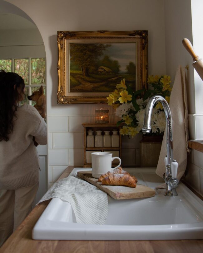 Charming Nostalgic Kitchen Sink Arrangement