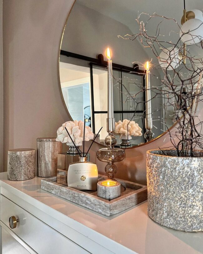 Chic Marble Vanity Arrangement