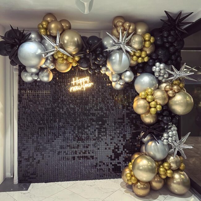 Chic Balloon Backdrop for Stunning Events