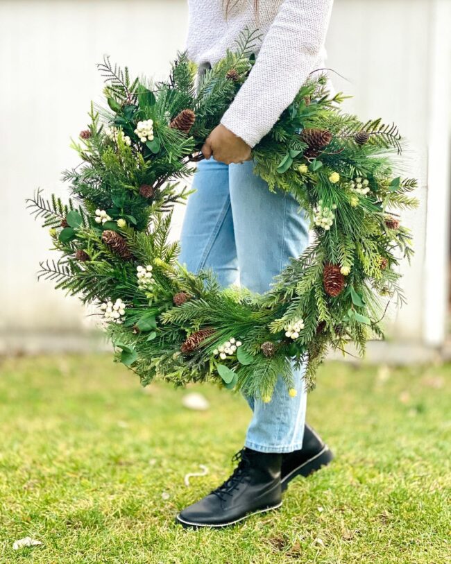 Classic White Berries & Pine for the Door