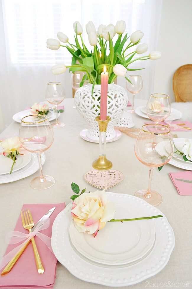 Pink and Gold: Striking Interior Fusion