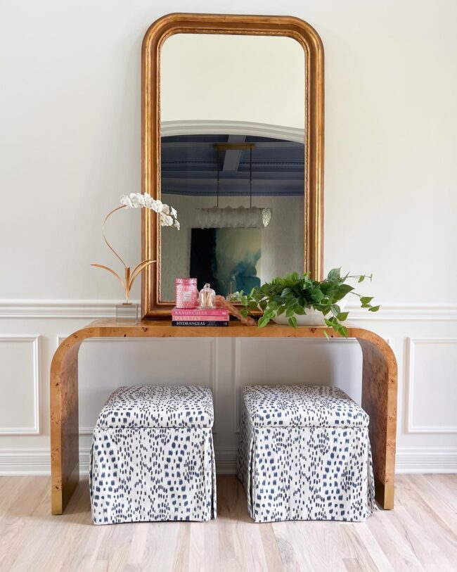 Elegant Glam with Subtle Vintage Details