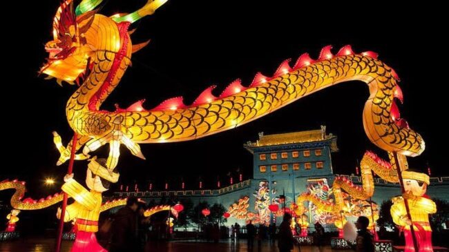 Spectacular Dragon Parade Extravaganza