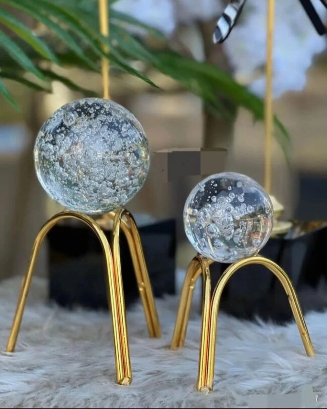 Glass Spheres on Gold Crystal Stands