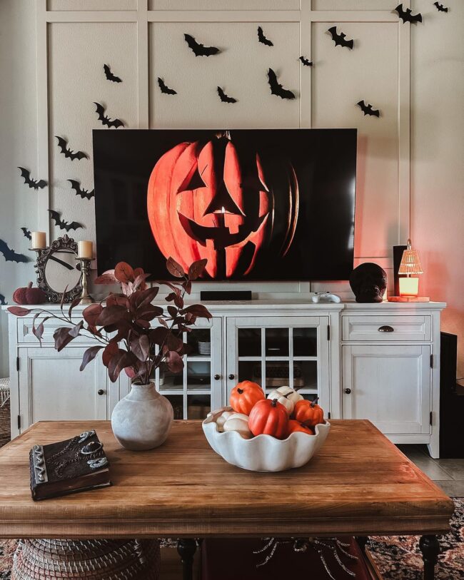Essential Halloween Decor Elements for a Living Room Makeover