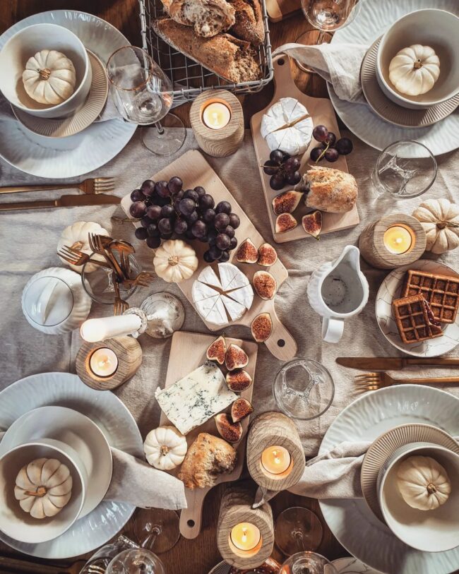 Festive Fall Dining Table Setup