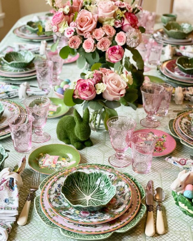 Choosing the Right Centerpiece for Your Table Shape and Size