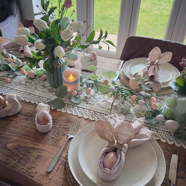 Charming Easter Bunny Table Setting Ideas