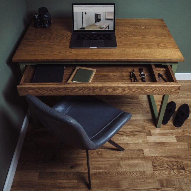 Understated Elegance in the Work Nook