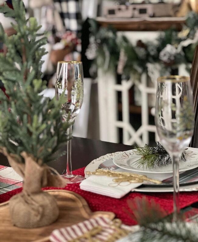 A Pop of Red for a Cheerful Holiday Table