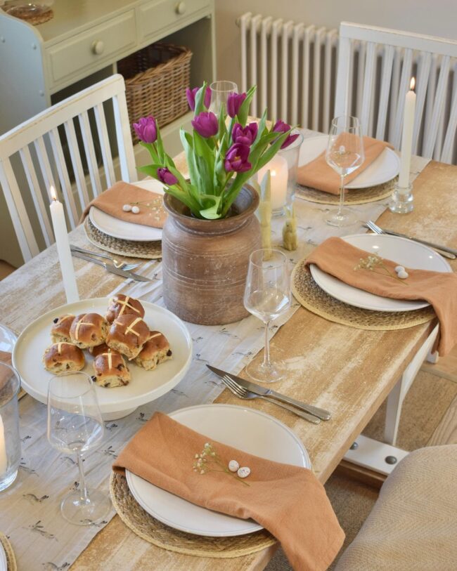 Charming Tulip Decor in Timeless Style