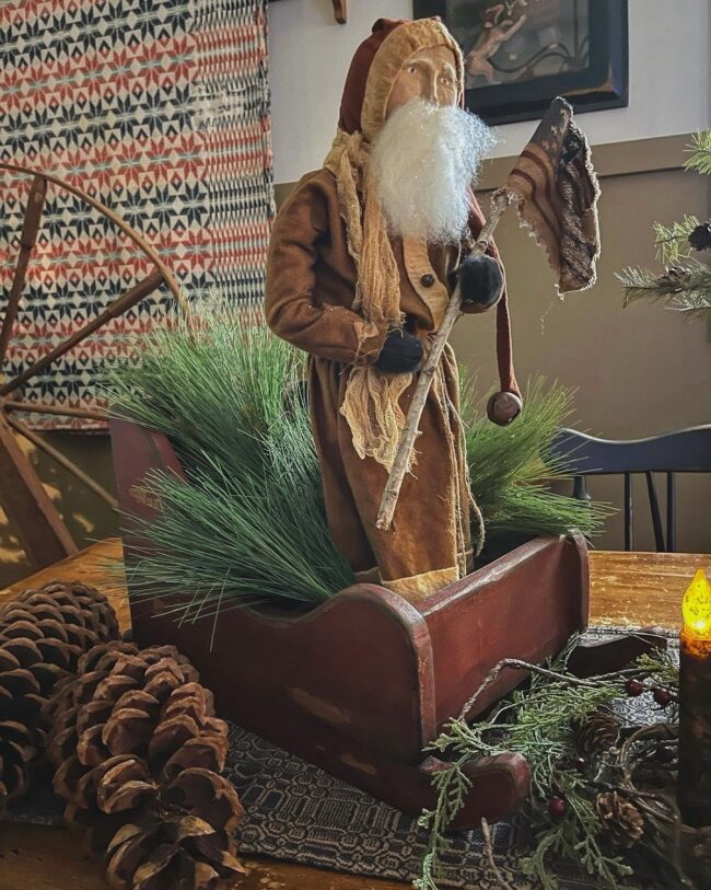 Vintage Santa Claus Centerpiece