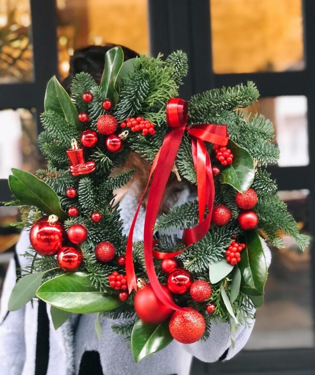 A Glossy Red & Green Wreath for the Season