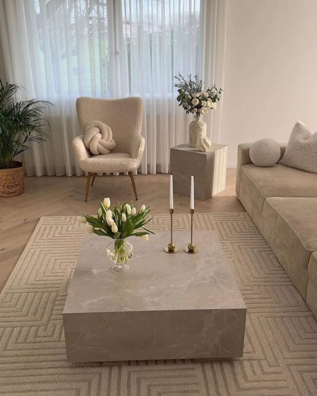 Flower Arrangement Tips for a Perfect Vase Display