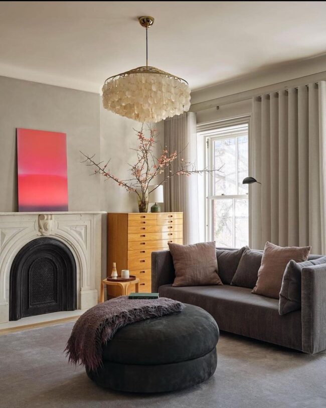 Elegant Mid-Century Modern Lounge
