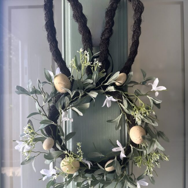 Charming Bunny-Themed Floral Wreath Design